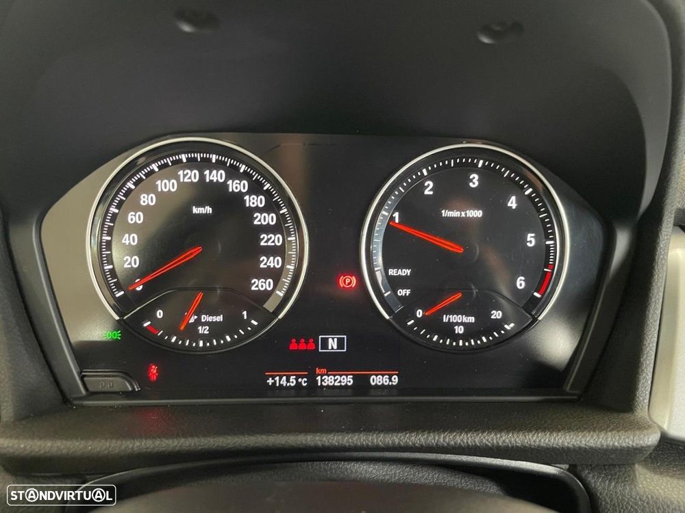 BMW 216 Active Tourer d Line Luxury - 18