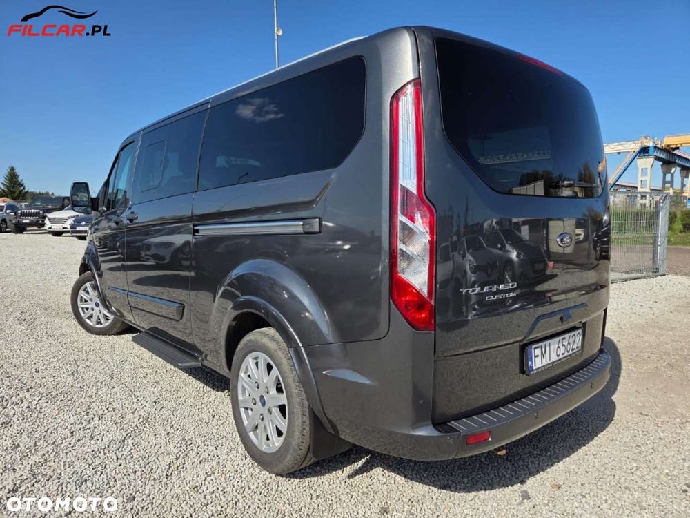 Ford Tourneo Custom - 4