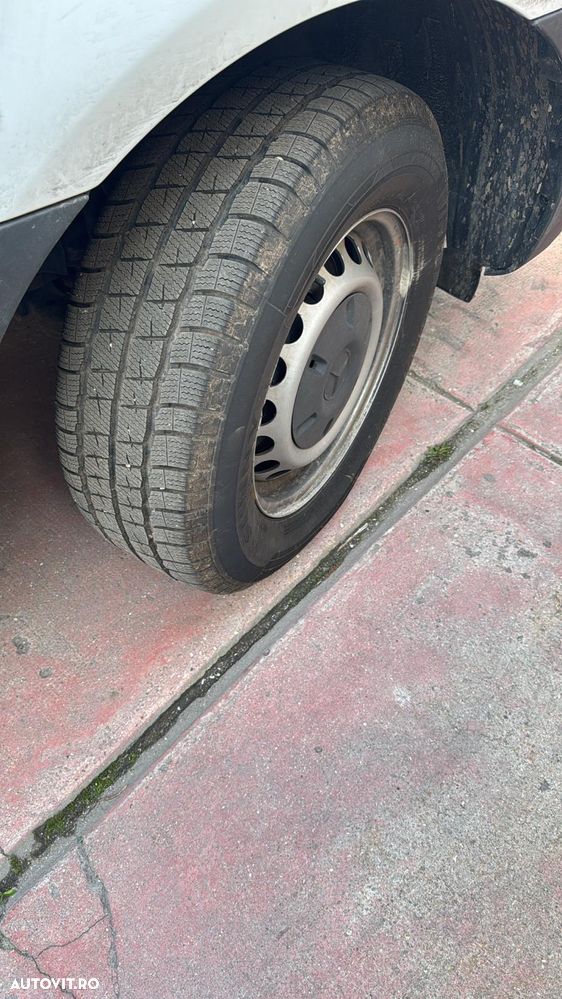 Mercedes-Benz Sprinter - 9