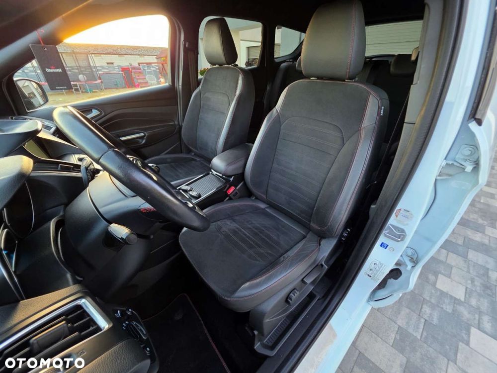 Ford Kuga - 19