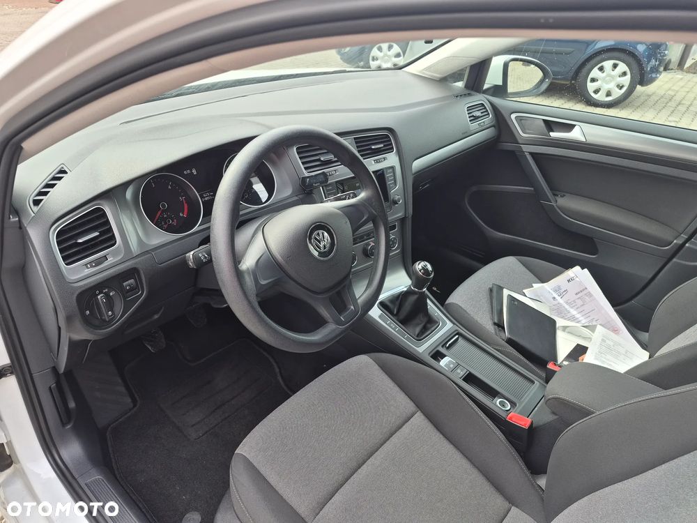 Volkswagen Golf 1.6 TDI BMT Highline - 11