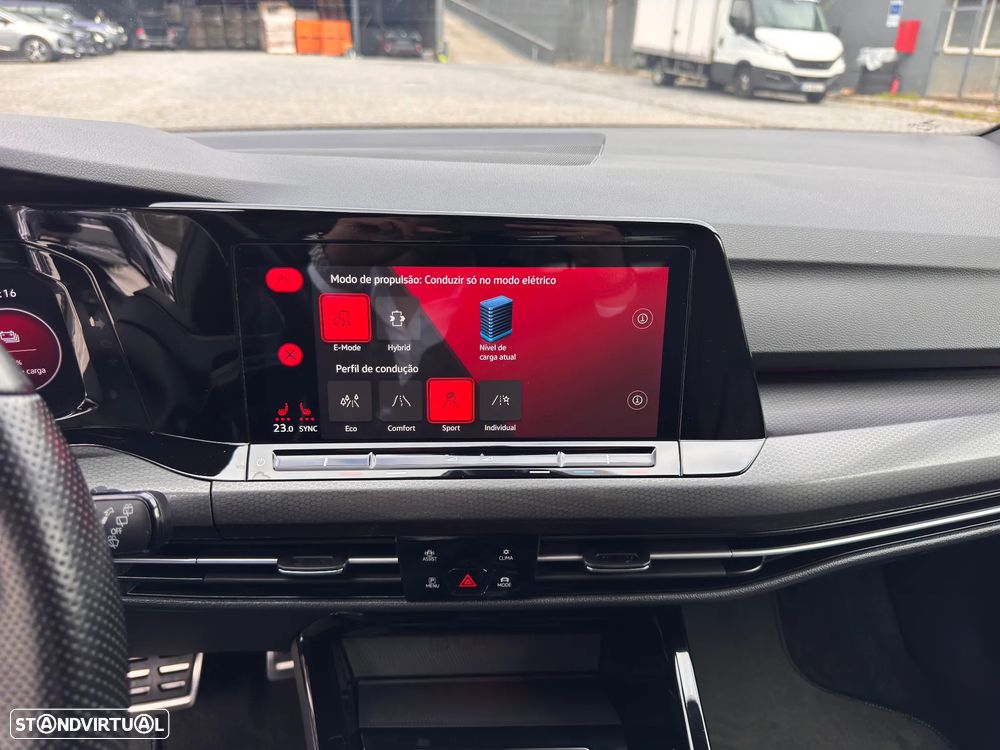 VW Golf 1.4 TSI GTE DSG - 12