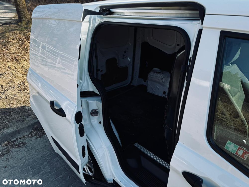 Ford Courier - 9