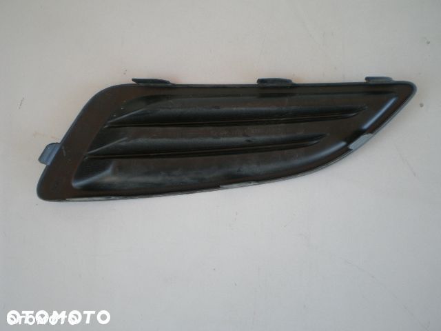 Ford Fiesta 13r 2013 Atrapa zderzak kratka prawa - 2