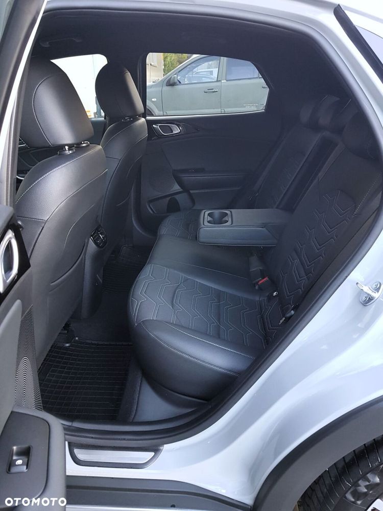 Kia XCeed 1.6 T-GDI Tribute DCT - 27