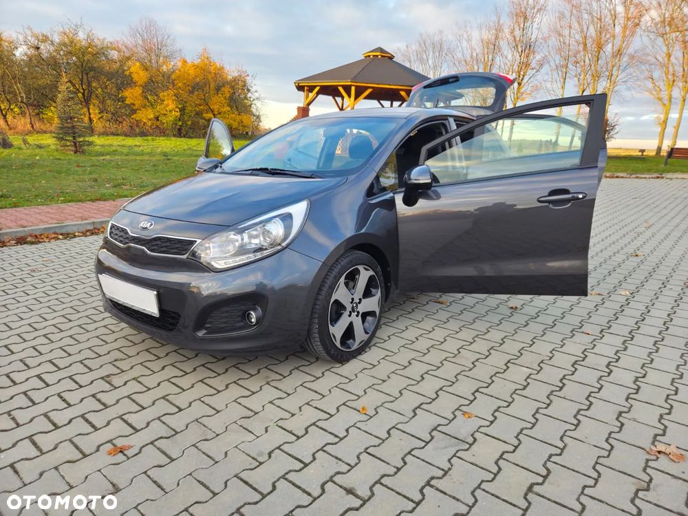 Kia Rio 1.4 L - 22