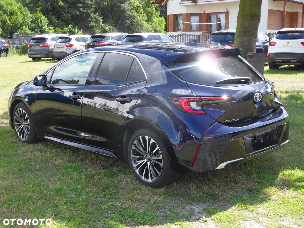Toyota Corolla 1.8 Hybrid Selection - 3
