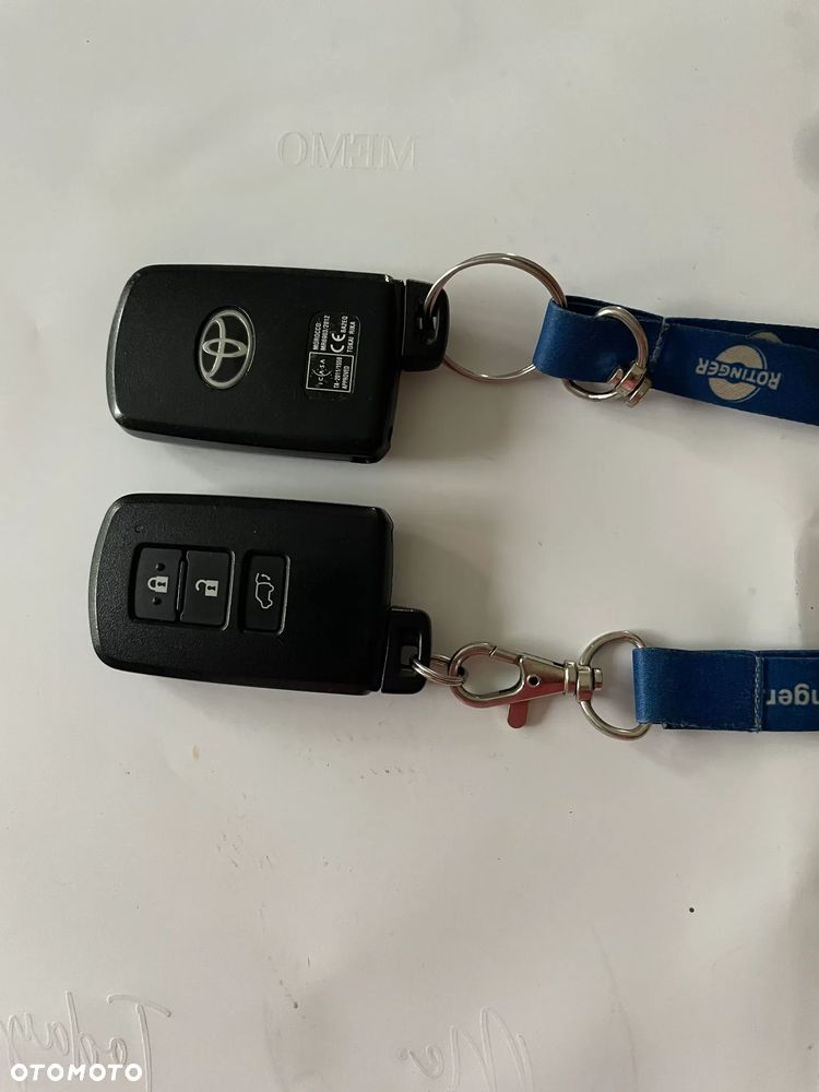 Toyota RAV4 2.0 D-4D Premium - 29