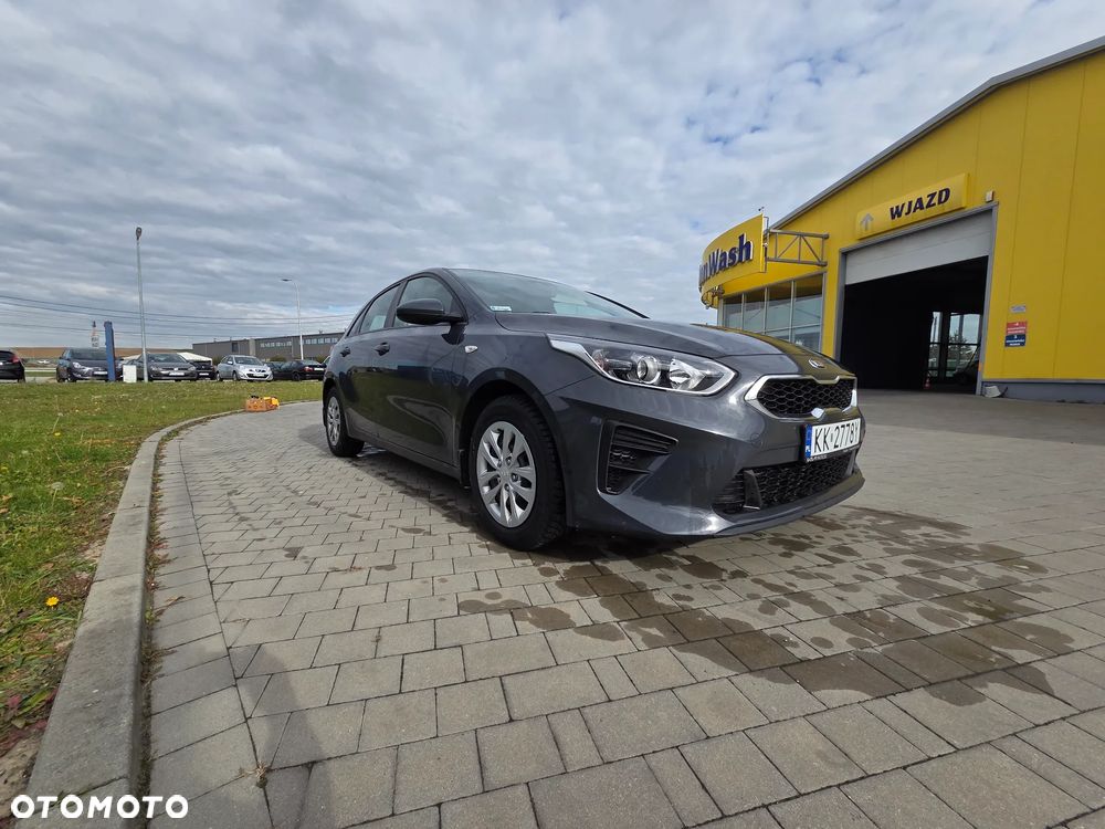Kia Ceed - 8