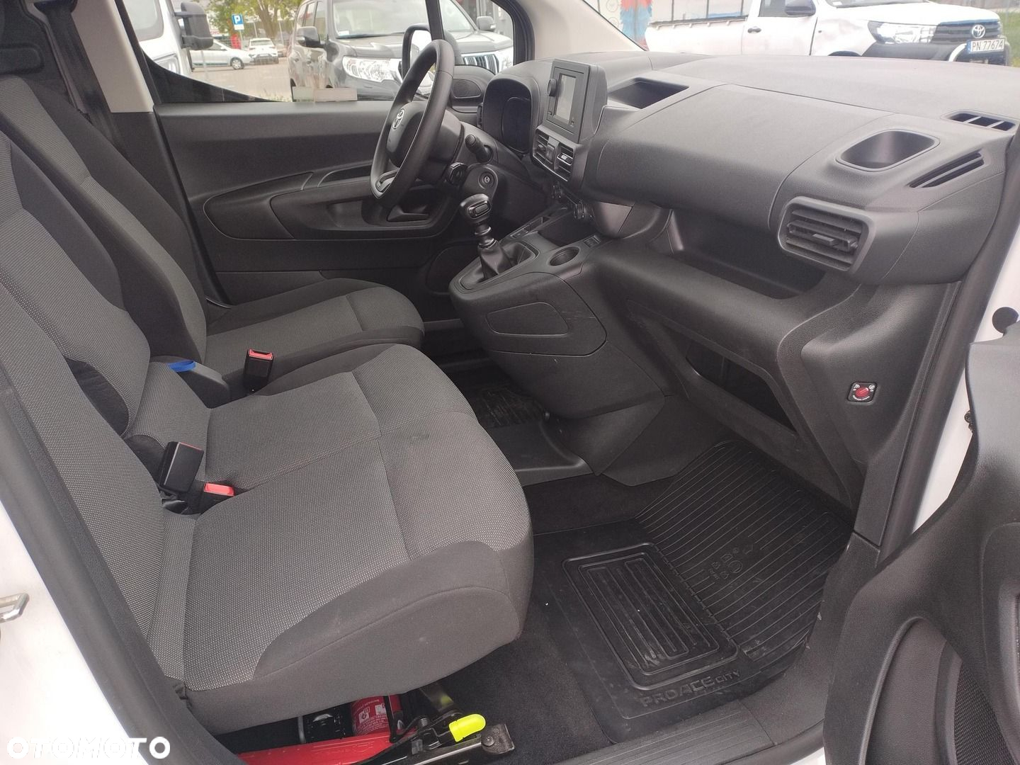 Toyota PROACE CITY - 9