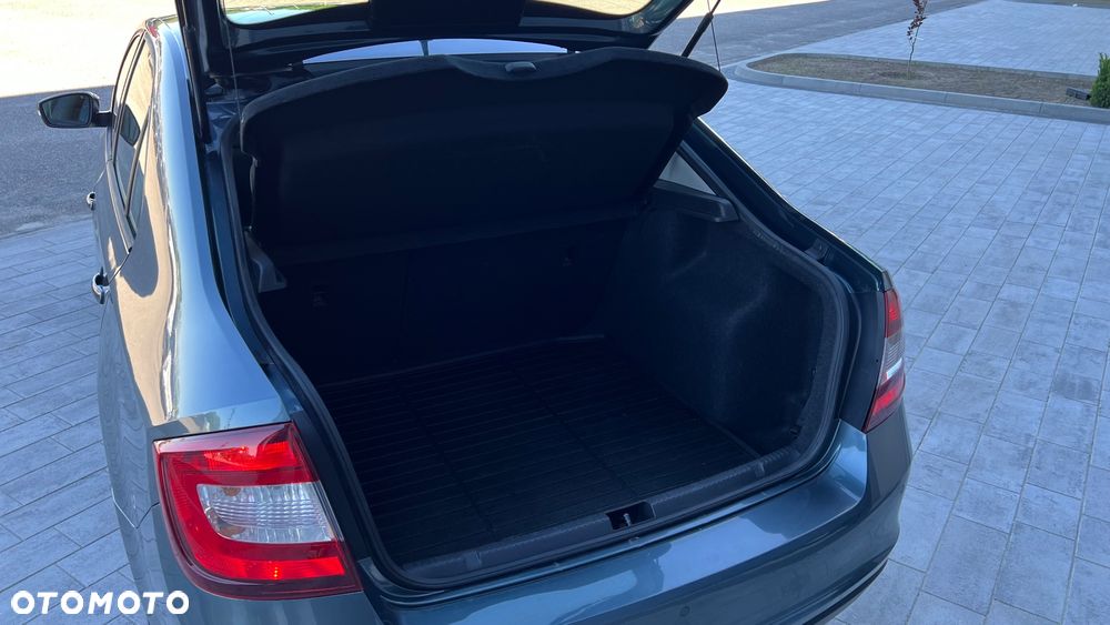 Skoda RAPID 1.6 TDI DPF Style - 9