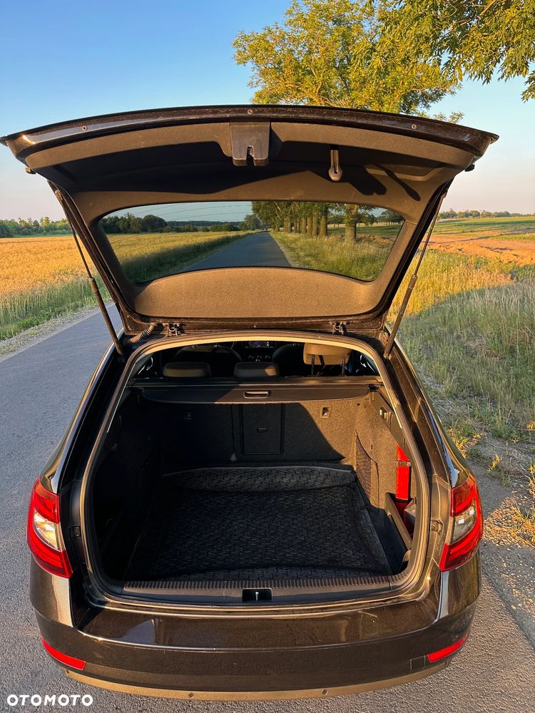 Skoda Octavia 2.0 TSI Style DSG - 6