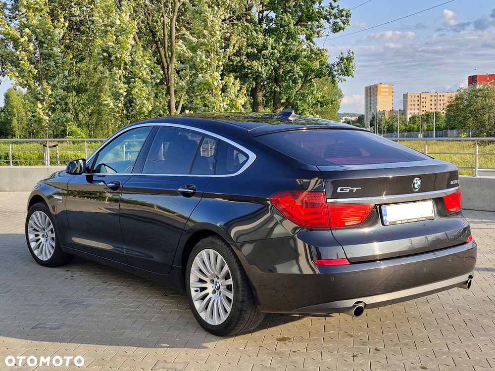 BMW 5GT - 6