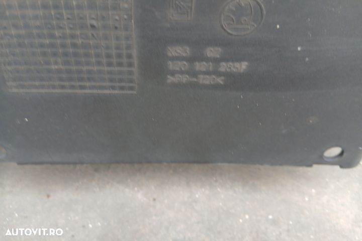 Trager / Calandru 1Z0010409T 1Z0121285F 1Z0010409T 1Z0121285F Skoda O - 6