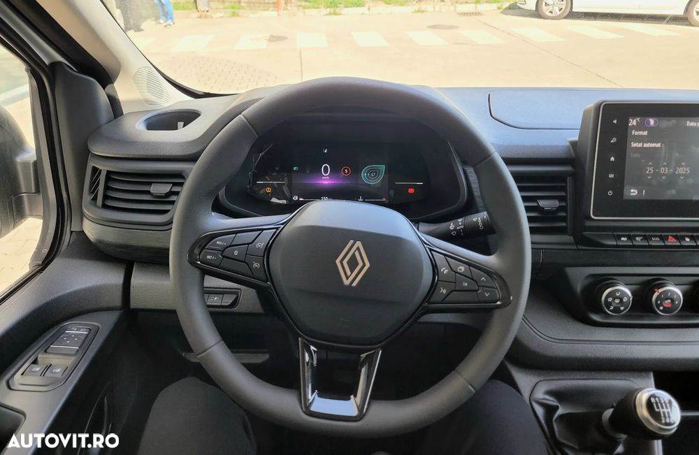 Renault Trafic Furgon - 13