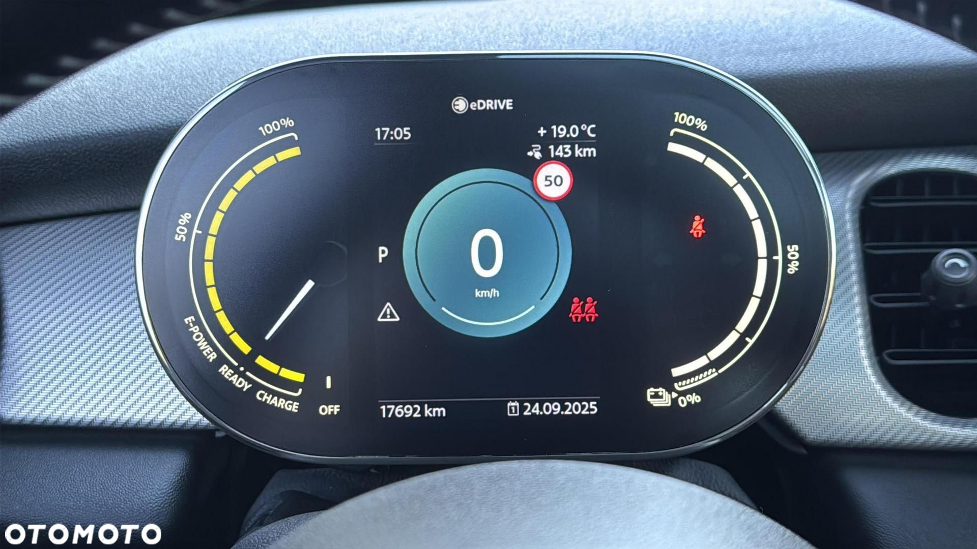 MINI Cooper SE Electric Trim - 16
