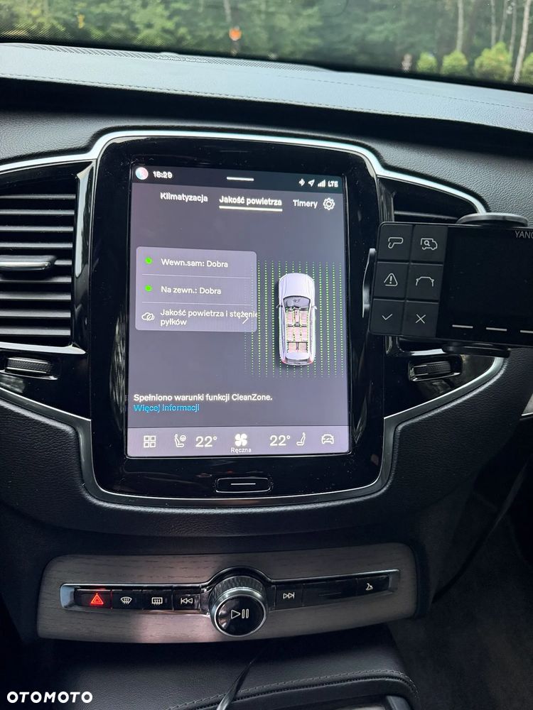 Volvo XC 90 - 30
