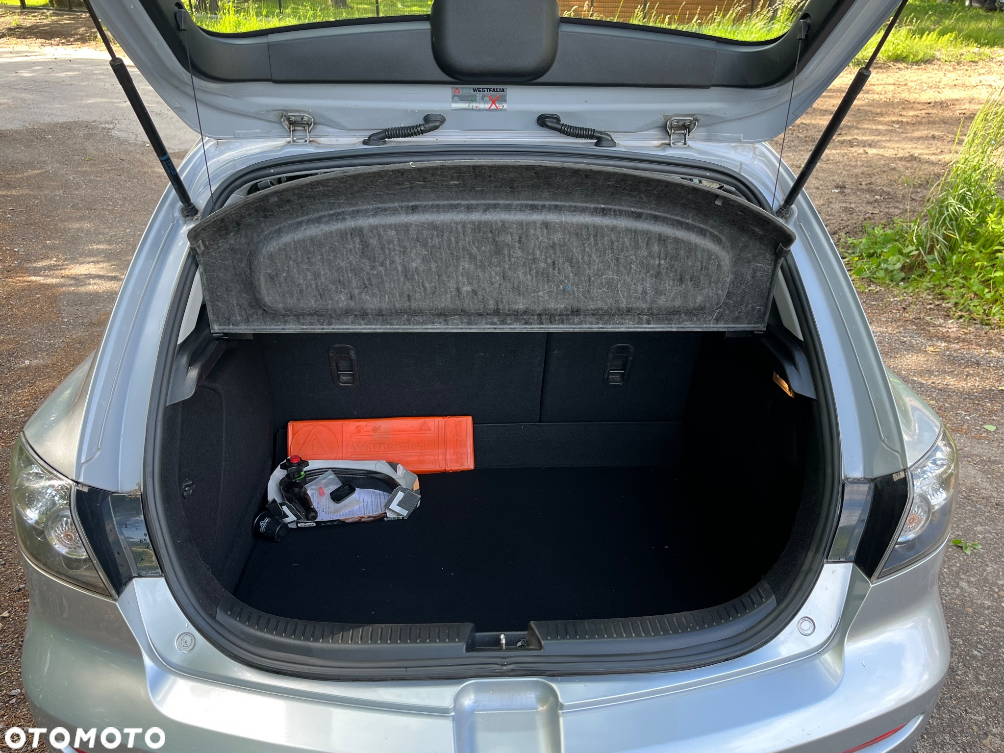 Mazda 3 2.0 Active + - 22