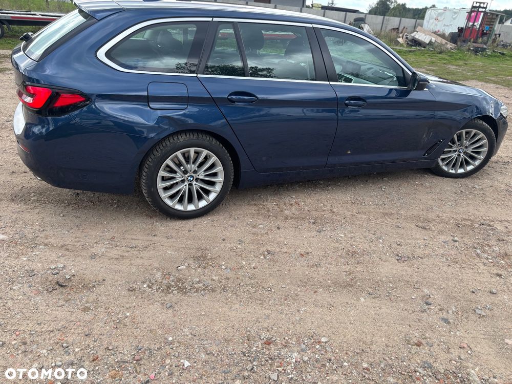 BMW Seria 5 530d xDrive - 9