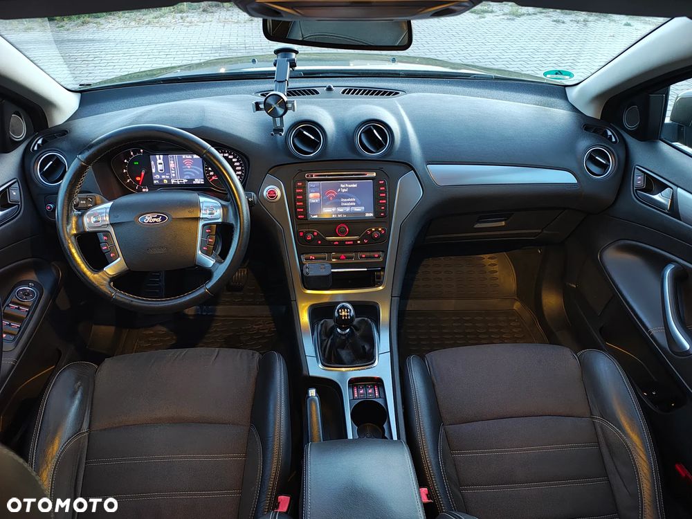 Ford Mondeo 2.0 TDCi Titanium - 21