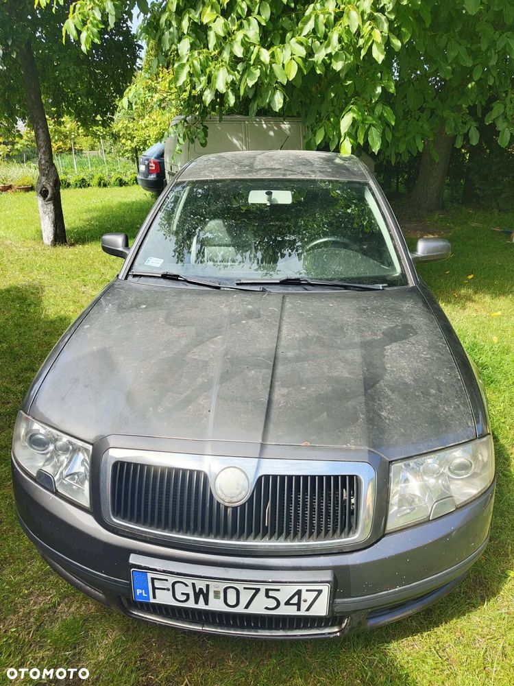 Skoda Superb - 1