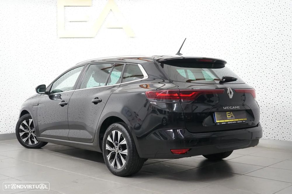 Renault Mégane Sport Tourer 1.3 TCe Limited EDC - 4