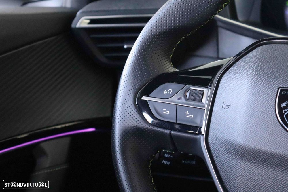 Peugeot e-2008 54 kWh GT - 18