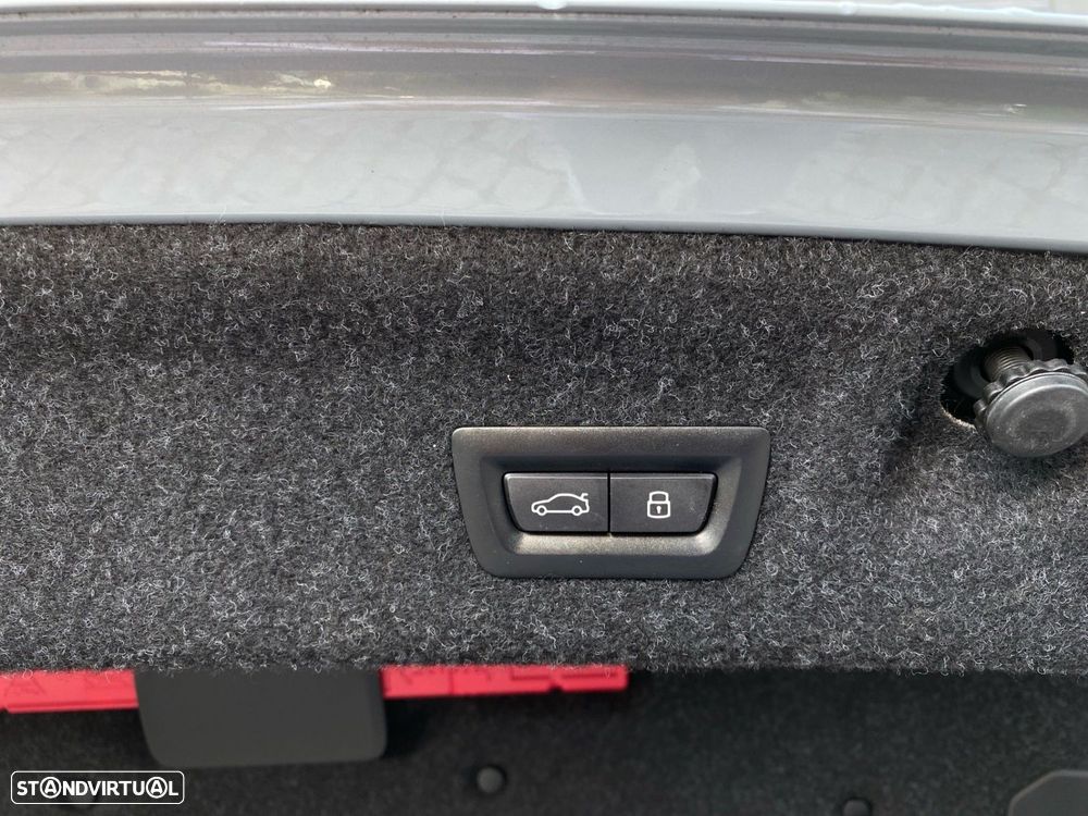 BMW 420 d Pack Desportivo M Pro Auto - 26