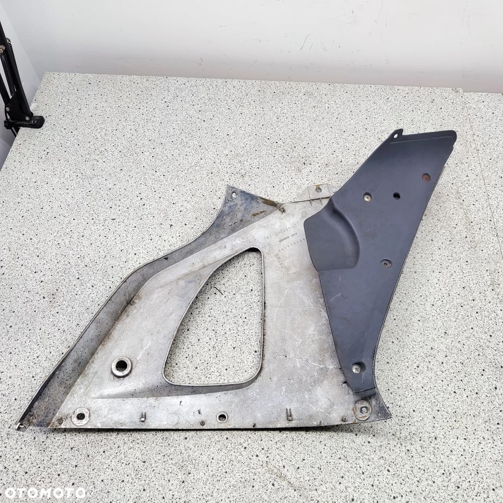 Owiewka, osłona lewa, bok, boczek lewy, wypełnienie lewe Yamaha R1 - 8