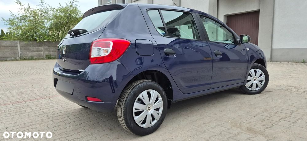Dacia Sandero 1.2 16V 75 Laureate - 4