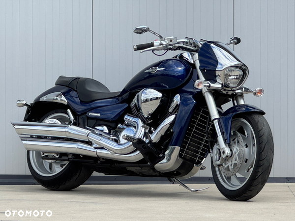 Suzuki Intruder