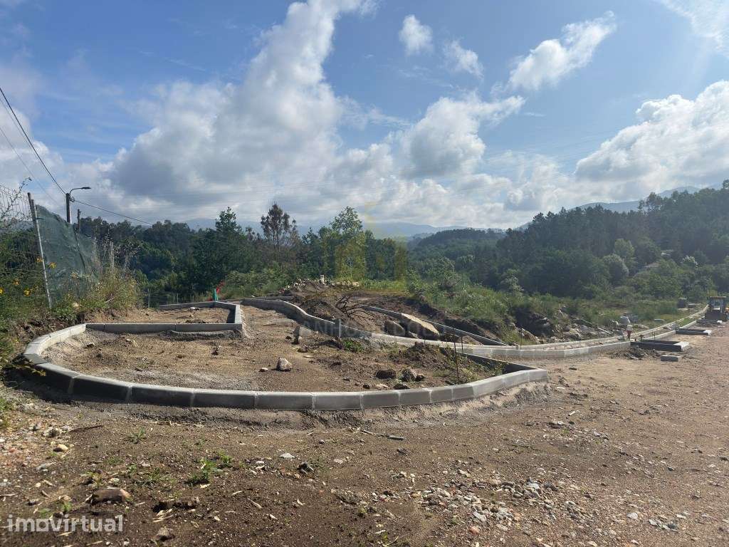 Lote para construção, Águas Santas - Grande imagem: 2/13