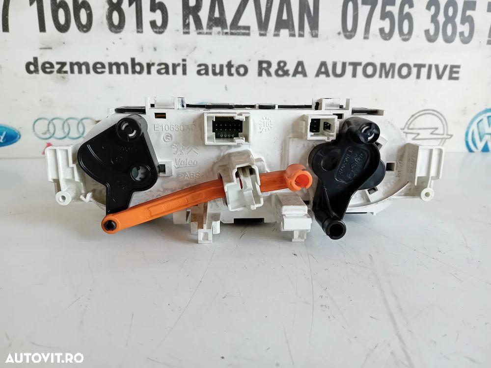 Panou Modul Comenzi Clima AC Peugeot 208 An 2012-2021 Motor BH02 - 4