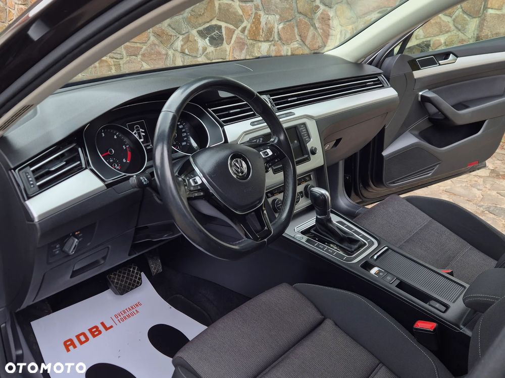 Volkswagen Passat 2.0 TDI SCR (BlueMotion Technology) DSG Highline - 26