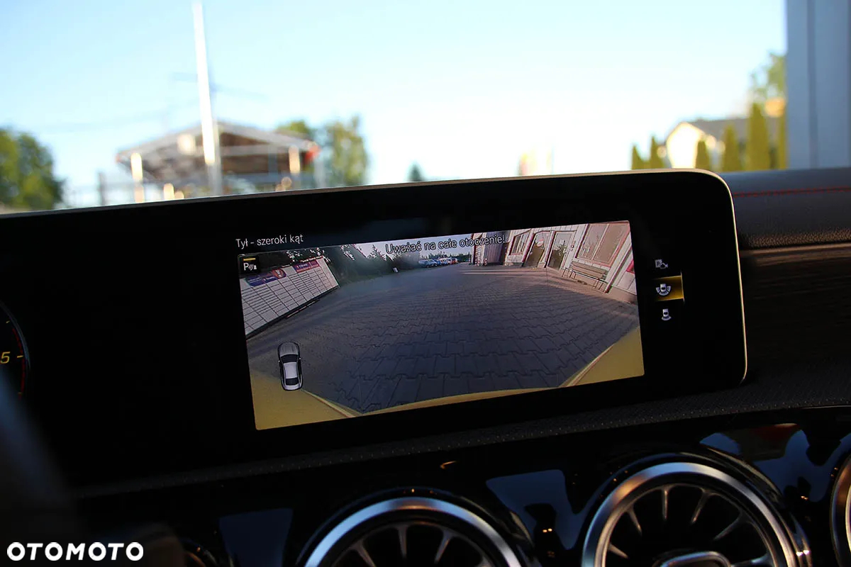 Mercedes-Benz CLA 200 d 8G-DCT AMG Line - 36