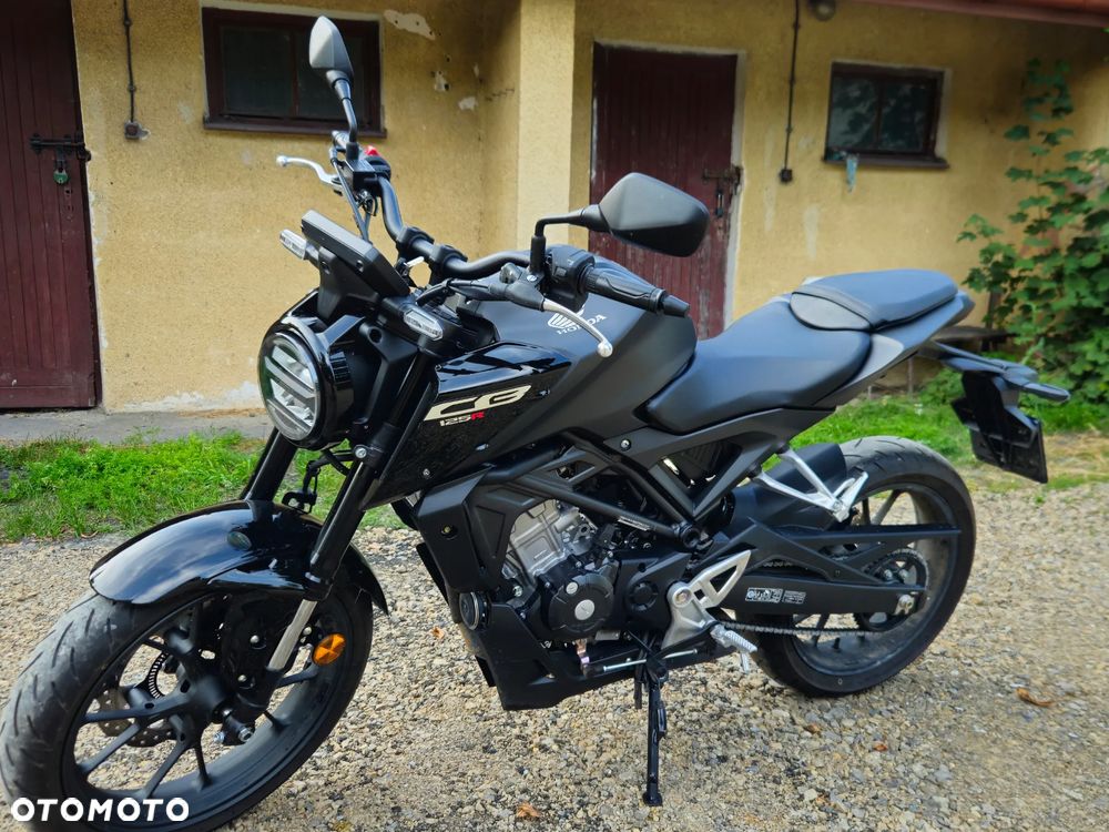 Honda CB - 1