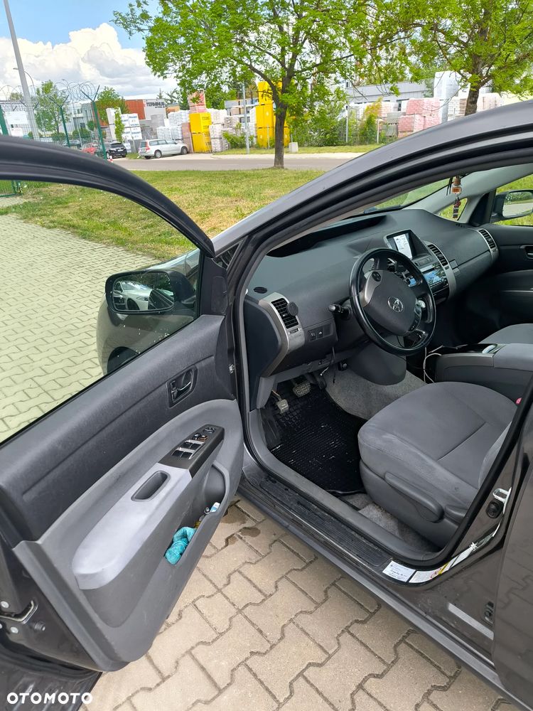 Toyota Prius - 9