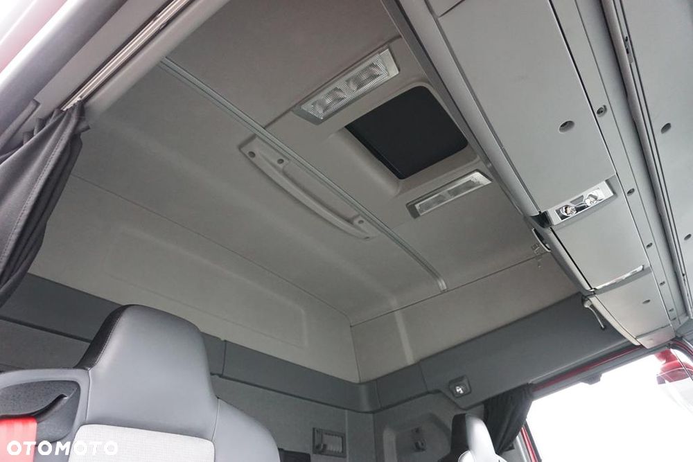 Renault T 380 / ACC / E 6 / FIRANKA + WINDA / 20 PALET / DŁ. 8,2 M / OŚ SKRĘTNA - 17