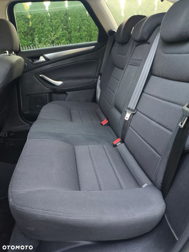 Ford Mondeo 2.0 TDCI Titanium - 11