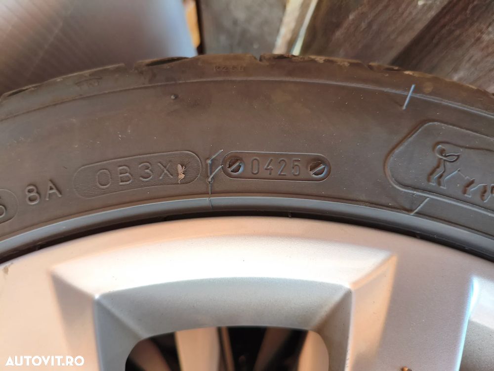 Volkswagen Golf 2.0 TDI (BlueMotion Technology) Highline - 23