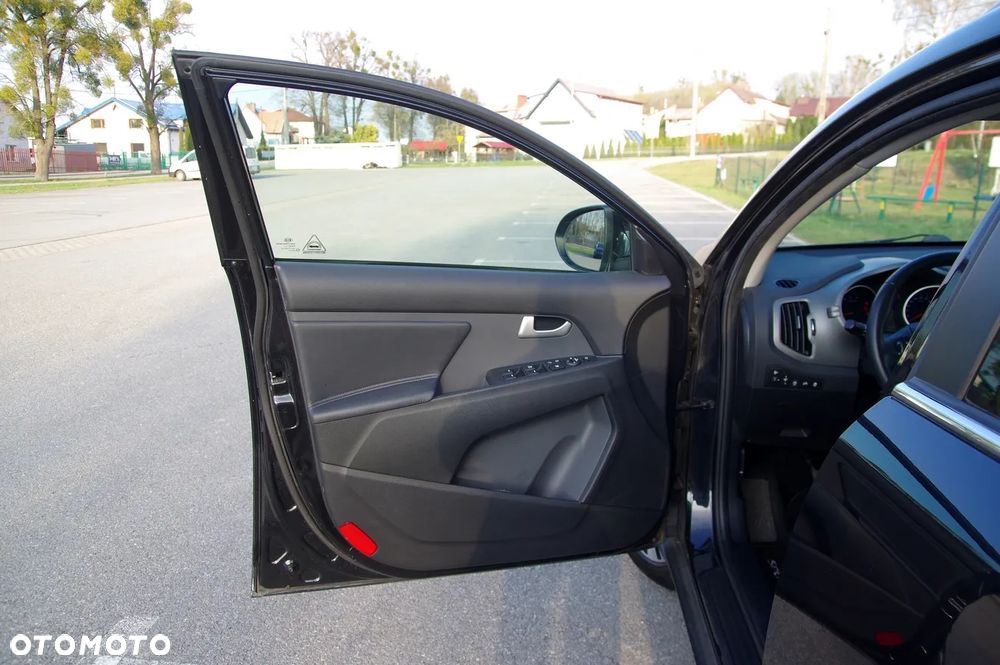 Kia Sportage 1.7 CRDI 2WD ISG Dream-Team Edition - 21