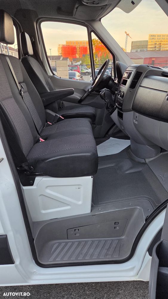 Mercedes-Benz Sprinter - 8