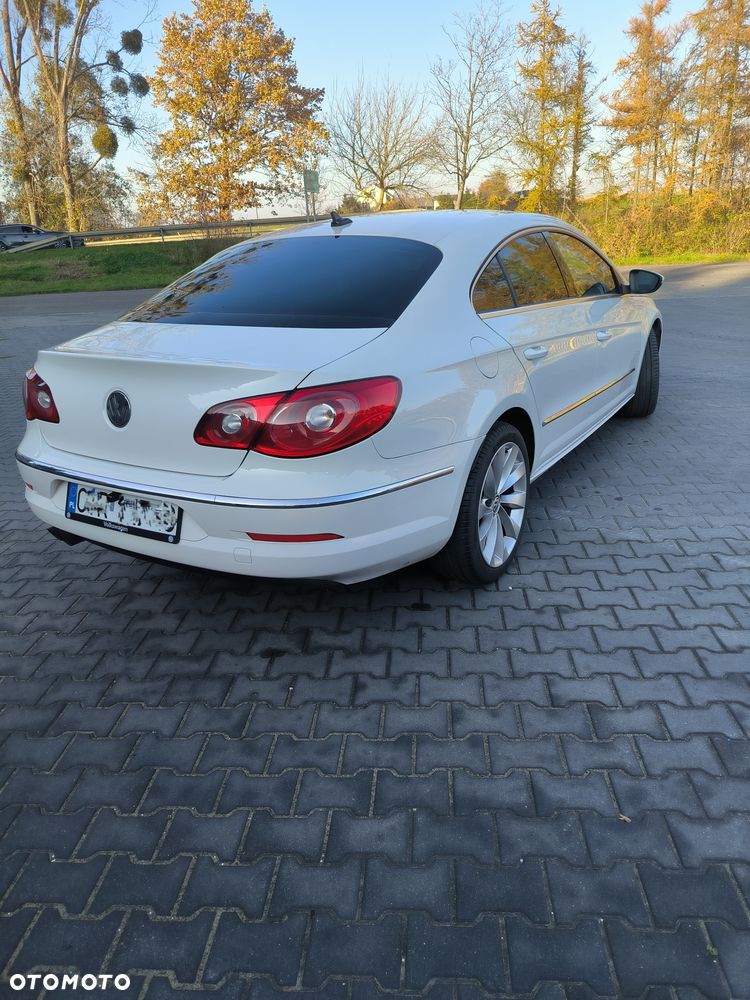 Volkswagen Passat CC - 2