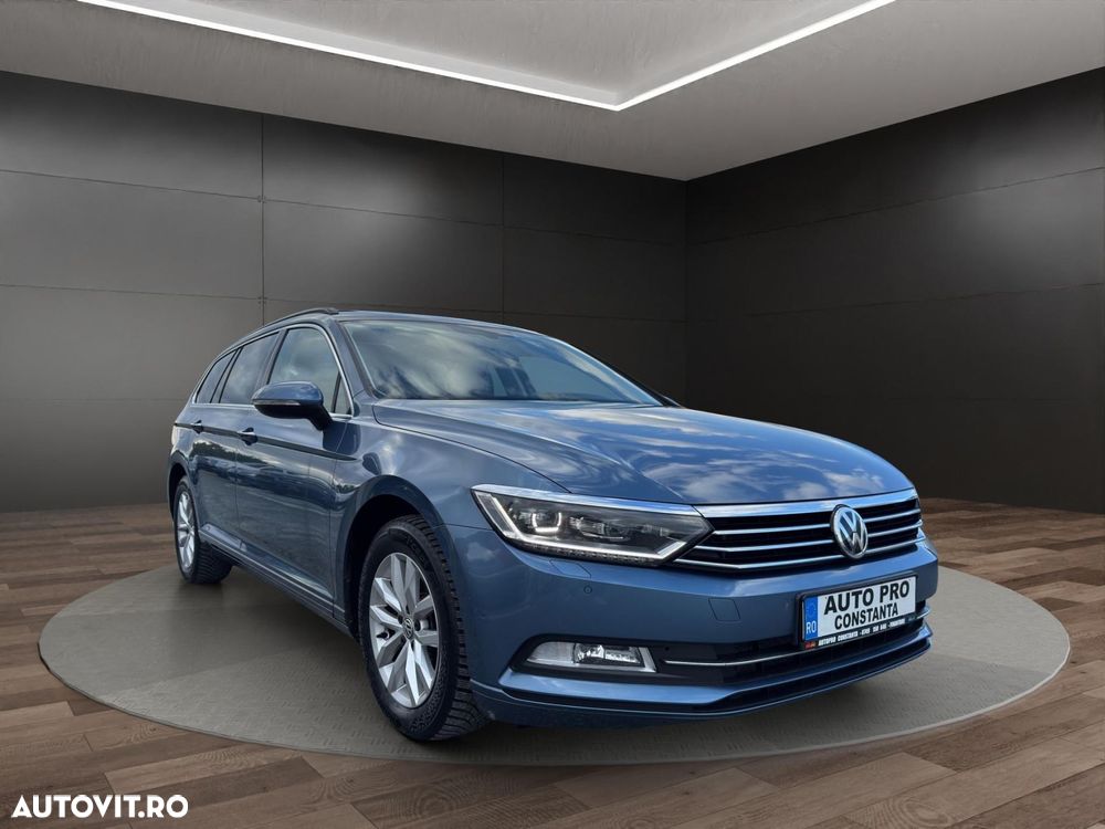 Volkswagen Passat - 2