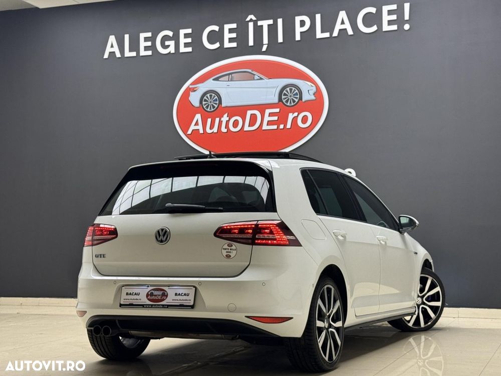 Volkswagen Golf - 4