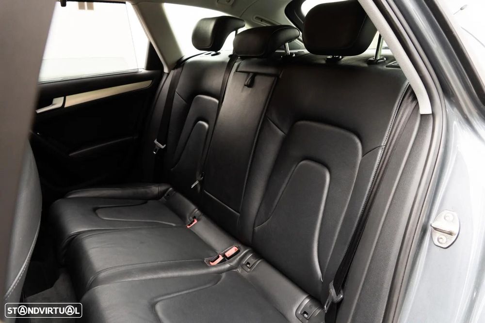 Audi A4 Avant 2.0 TDI Business Line S-line - 10
