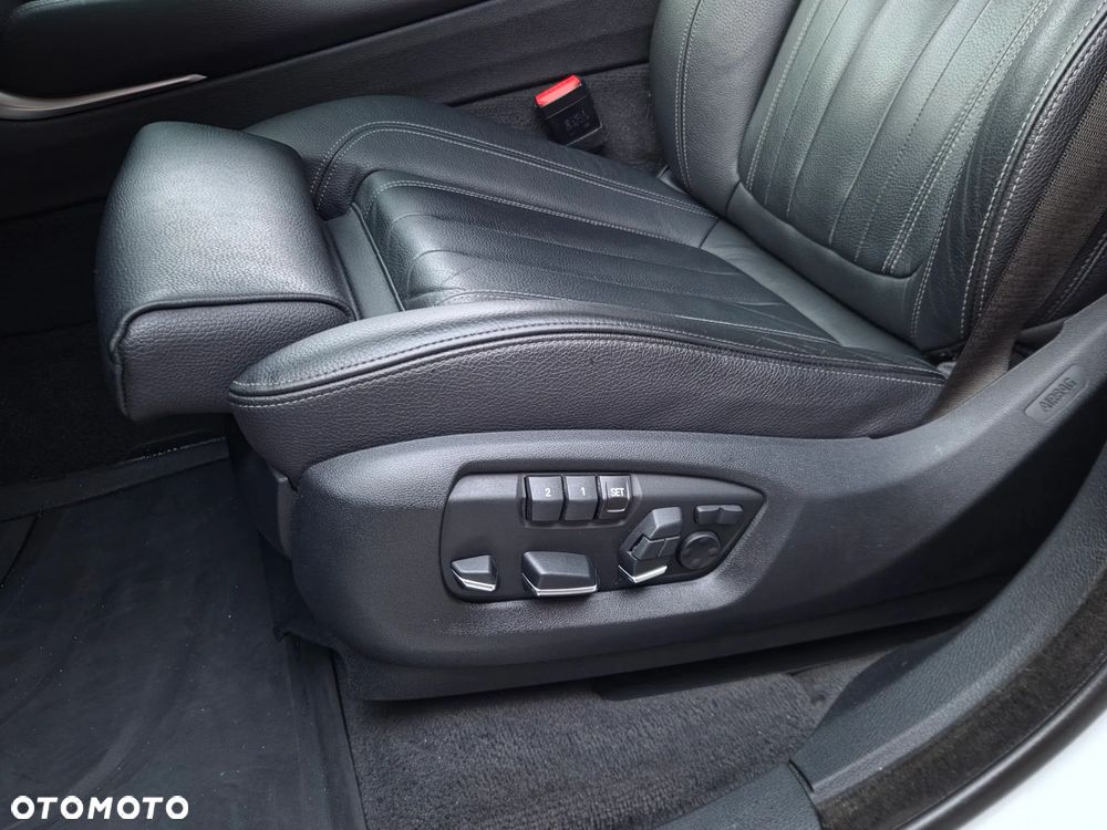 BMW X6 xDrive40d M Sport - 15