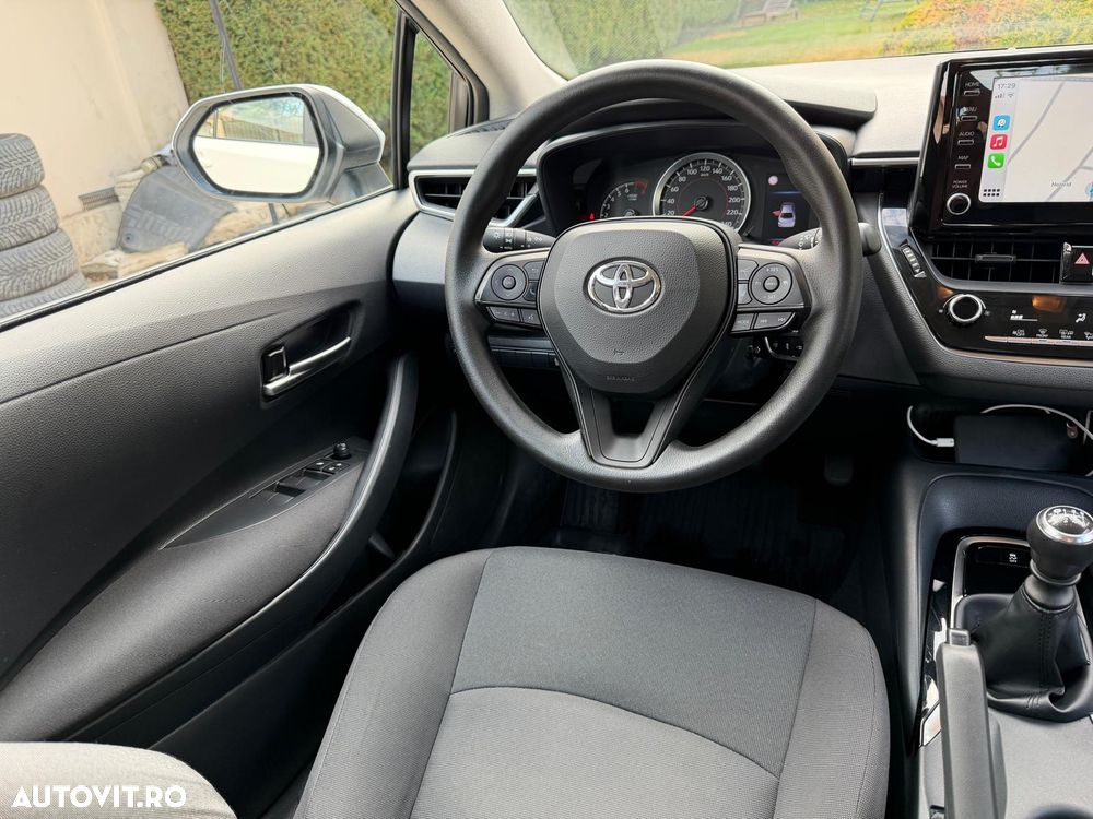 Toyota Corolla - 10