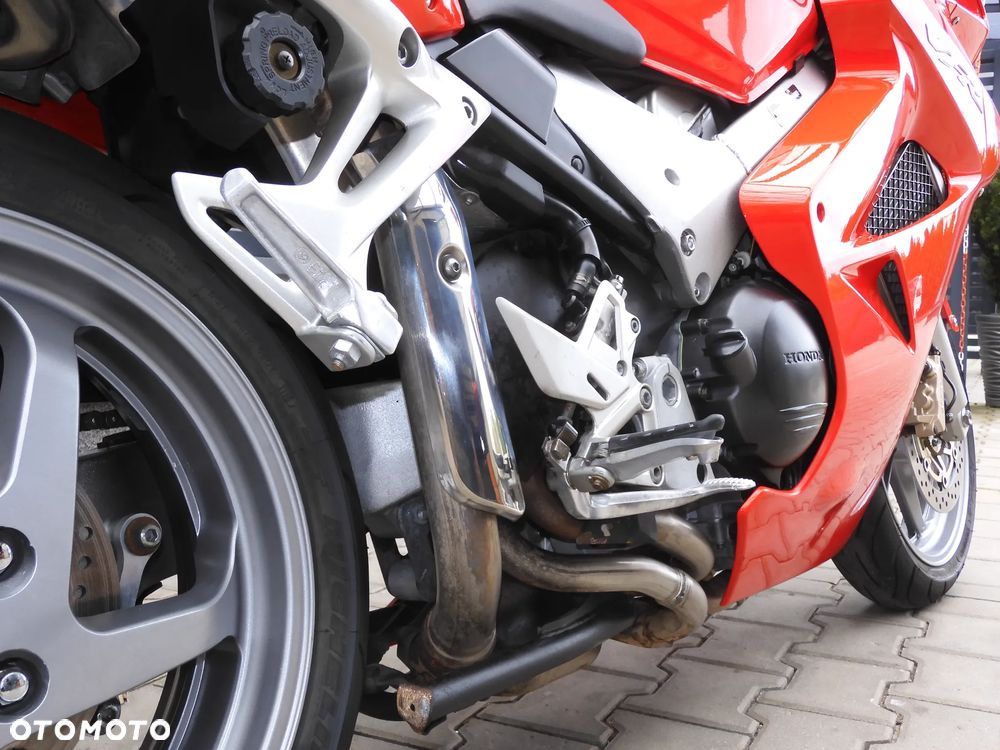 Honda VFR - 17