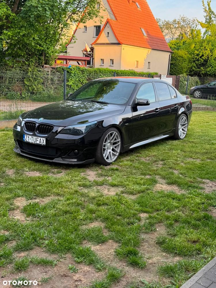 BMW Seria 5 525d - 2